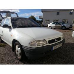 Opel Astra F Halvkombi -95